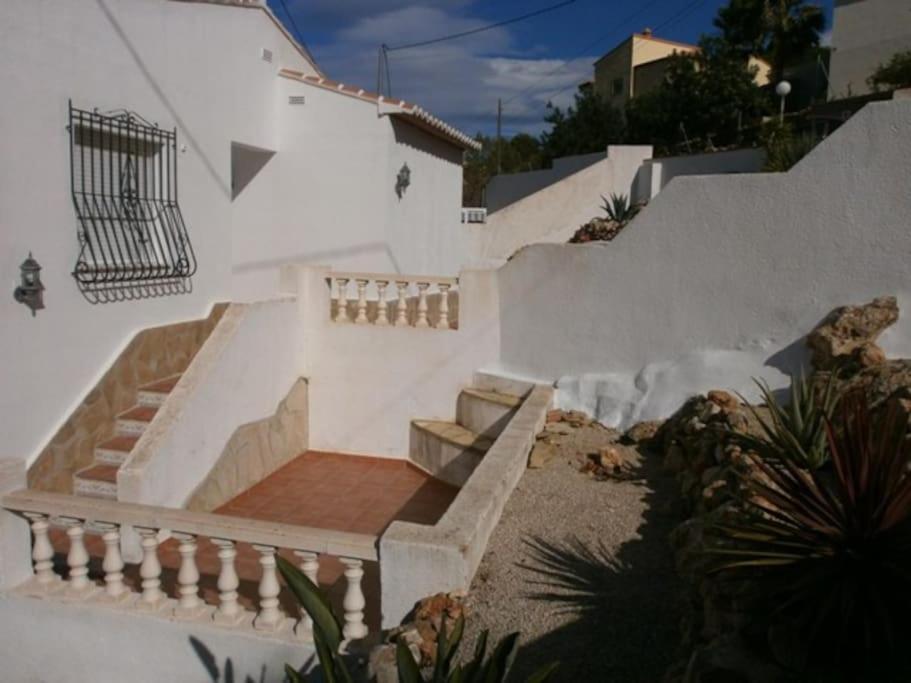 Self Contained, Detached Hillside Near Oliva With Stunning Vistas * Castillo del Reboller