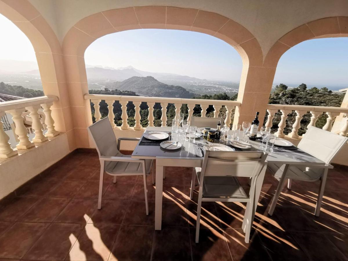 Self Contained, Detached Hillside Near Oliva With Stunning Vistas Villa Castillo del Reboller